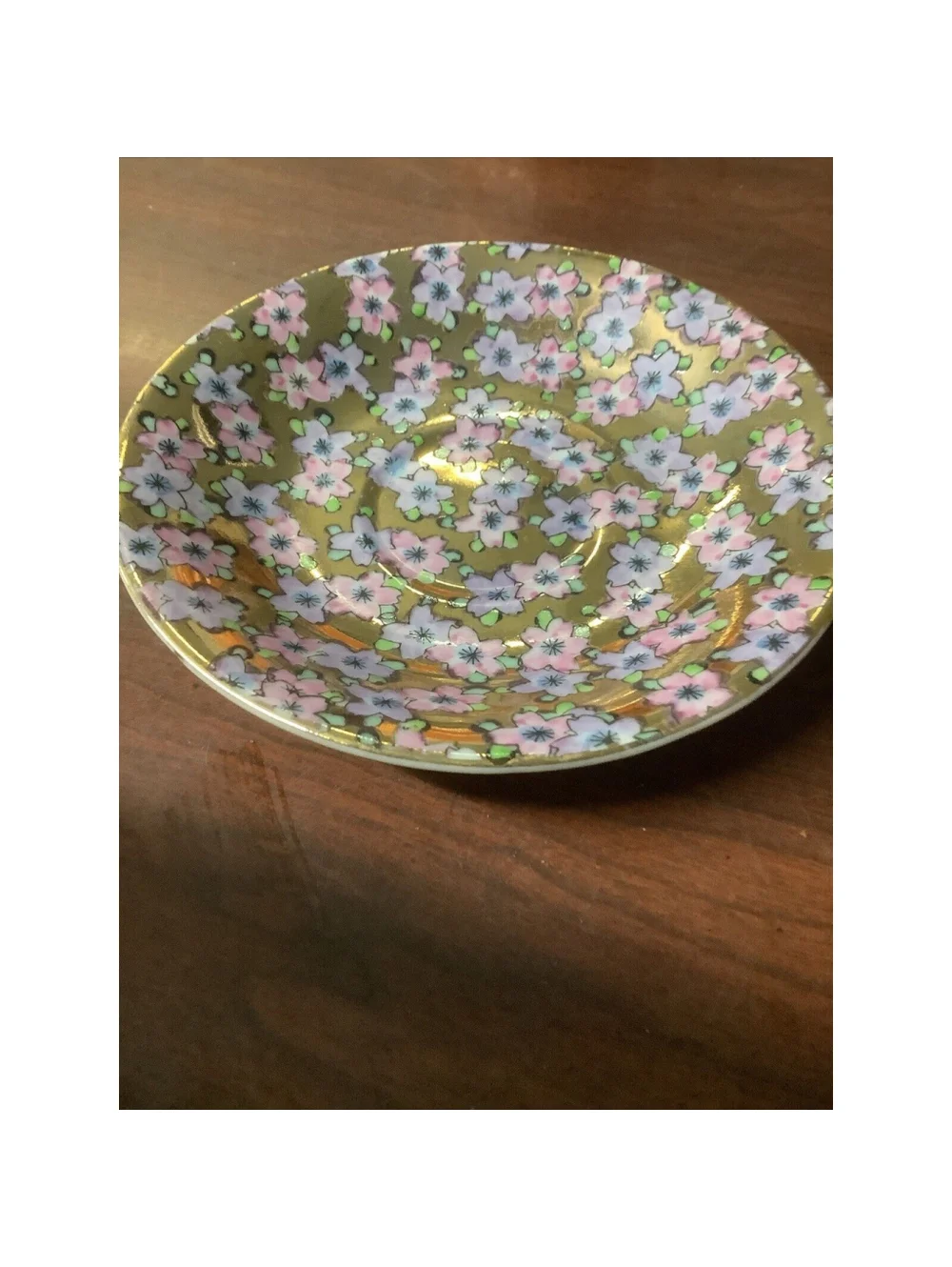 Lmari? Japan- Floral Chintz on gold